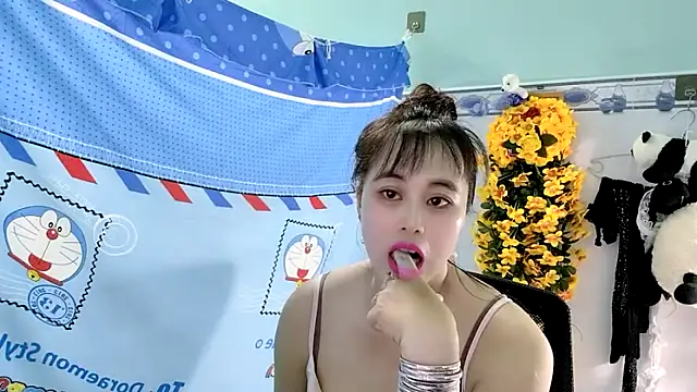 emgaixinhngoan online show from 09-29-25, 03:55