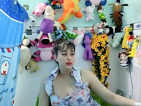 emgaixinhngoan online show from 12-02-25, 05:35