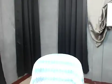 Snapshot of liane_mei chatting on 11-09-25, 01:48 liane mei online show from 11-09-25, 01:48