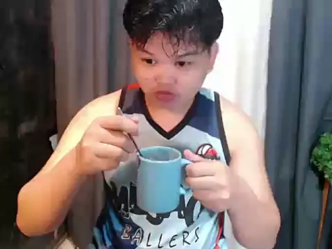 Reynelcock online show from 04-04-26, 07:50