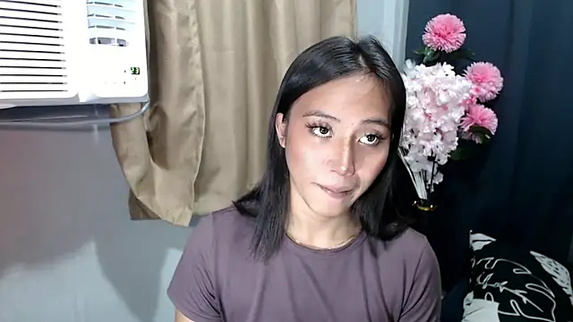 Snapshot of sweetiie_caren chatting on 10-01-25, 05:24 sweetiie caren online show from 10-01-25, 05:24