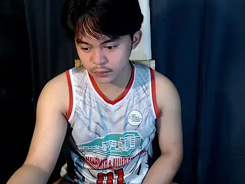 Snapshot of urguy_toshi chatting on 11-06-25, 04:13 urguy toshi online show from 11-06-25, 04:13