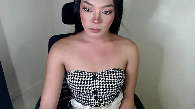 Snapshot of yourhotfuckingvanessa chatting on 10-15-25, 02:22 yourhotfuckingvanessa online show from 10-15-25, 02:22