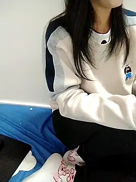 Kembong01 online show from 02-03-26, 01:37