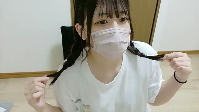 karen-chan online show from 10-04-25, 12:47