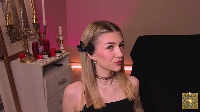 BeatrixGummer online show from 10-29-25, 08:21