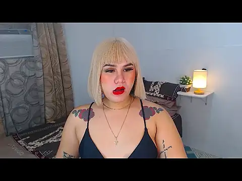 Snapshot of JayraFRESH chatting on 09-19-25, 09:43 JayraFRESH online show from 09-19-25, 09:43