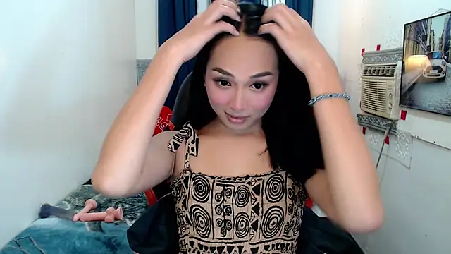 Snapshot of Goddess_Isabel chatting on 09-23-25, 04:21 Goddess Isabel online show from 09-23-25, 04:21