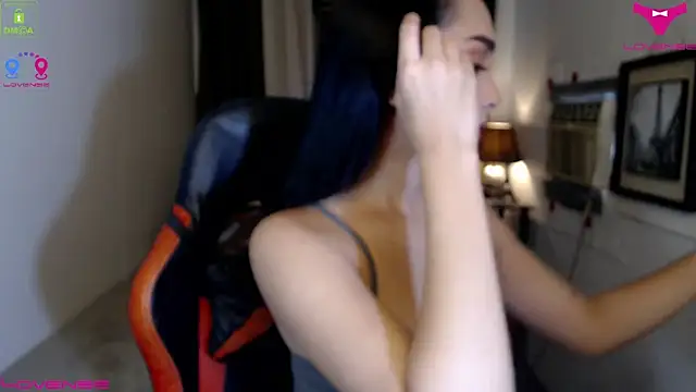 Snapshot of Goddess_Isabel chatting on 11-16-25, 05:02 Goddess Isabel online show from 11-16-25, 05:02