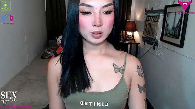 Snapshot of Goddess_Isabel chatting on 11-25-25, 05:29 Goddess Isabel online show from 11-25-25, 05:29