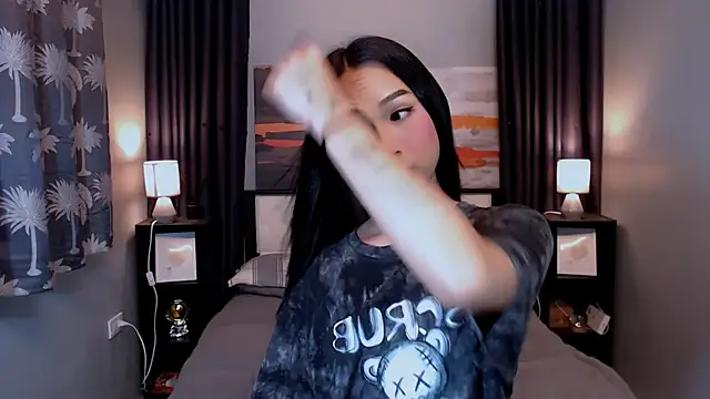 Snapshot of Goddess_Isabel chatting on 12-18-25, 11:05 Goddess Isabel online show from 12-18-25, 11:05