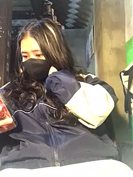 Snapshot of Venessa chatting on 03-16-26, 01:33 Venessa online show from 03-16-26, 01:33