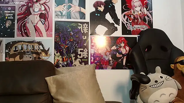 Snapshot of Cleogh_ chatting on 09-24-25, 08:23 Cleogh online show from 09-24-25, 08:23