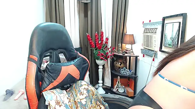 Snapshot of lil_fantacy chatting on 11-01-25, 03:41 lil fantacy online show from 11-01-25, 03:41