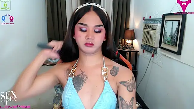 Snapshot of lil_fantacy chatting on 11-25-25, 08:42 lil fantacy online show from 11-25-25, 08:42