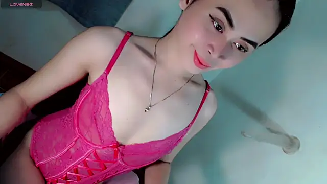 Snapshot of slutty_afina chatting on 12-15-25, 03:55 slutty afina online show from 12-15-25, 03:55