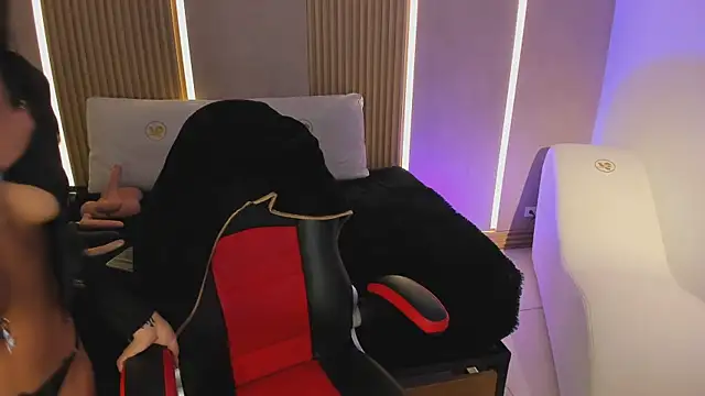 Snapshot of liah_cleir chatting on 11-13-25, 06:18 liah cleir online show from 11-13-25, 06:18