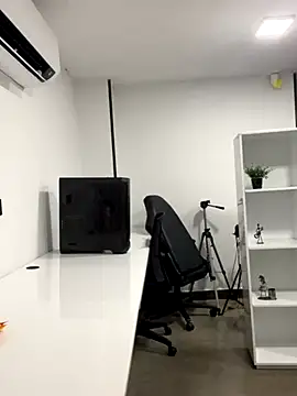 megan bigboobs  online show from 10-16-25, 10:49