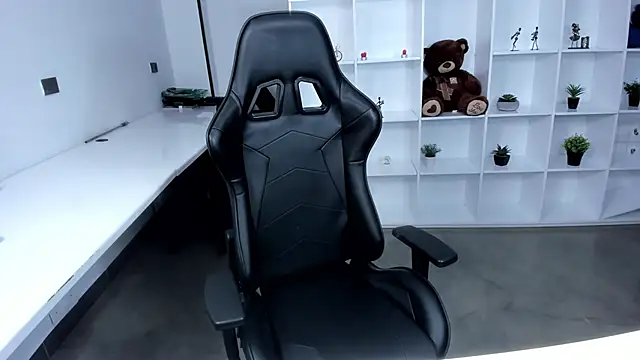 megan bigboobs  online show from 12-03-25, 11:08