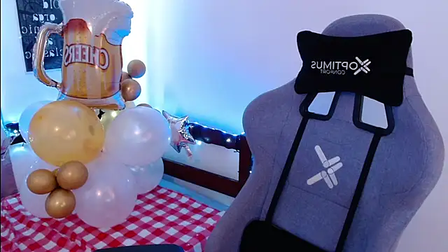 Luna-Gomez online show from 10-03-25, 05:10