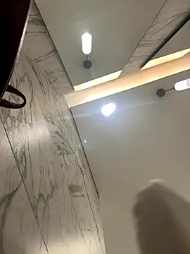 Isabella21  online show from 11-01-25, 09:17