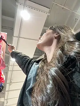 Isabella21  online show from 02-14-26, 11:45