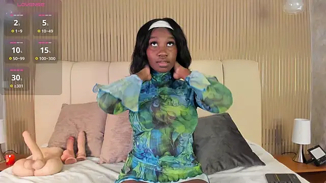 estefanyy  online show from 01-17-26, 04:06