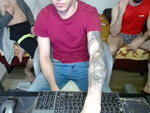 bossking017 online show from 02-01-25, 07:13