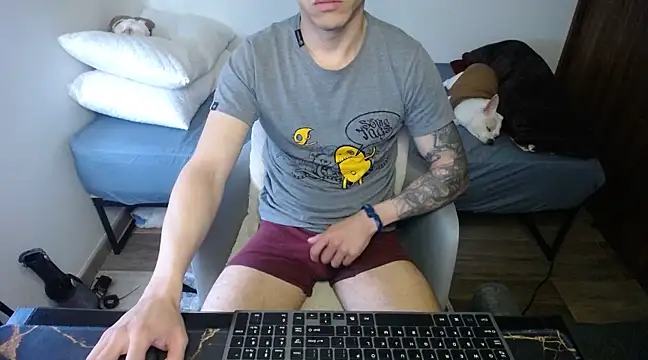 bossking017 online show from 02-06-25, 02:04