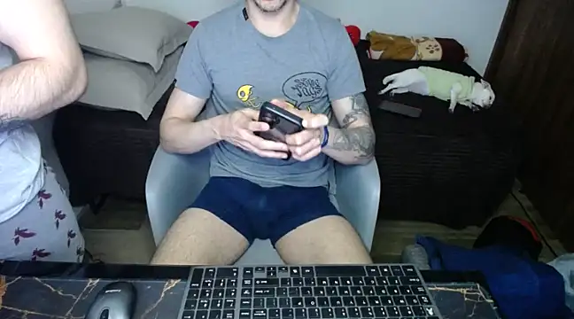 bossking017 online show from 02-25-25, 04:35