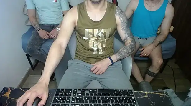 bossking017 online show from 03-13-25, 09:37