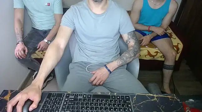 bossking017 online show from 03-14-25, 05:02