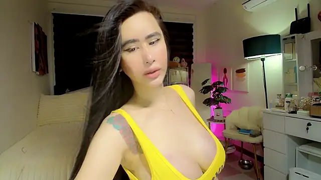 XhotcockcumXts online show from 06-03-26, 05:32