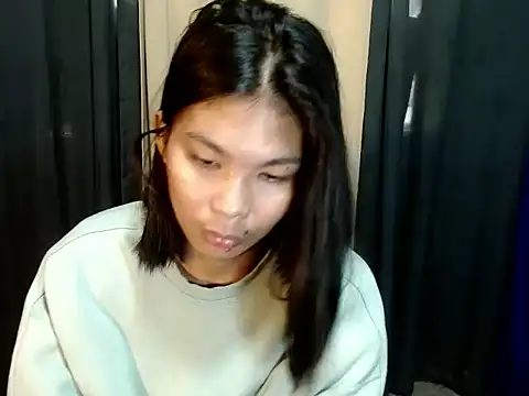 laura leeforever online show from 06-05-26, 01:23