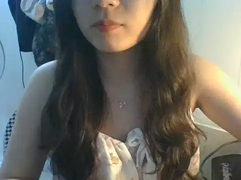 Snapshot of Linzly chatting on 09-10-25, 03:45 Linzly online show from 09-10-25, 03:45