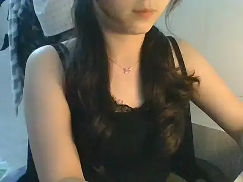 Snapshot of Linzly chatting on 09-23-25, 04:21 Linzly online show from 09-23-25, 04:21