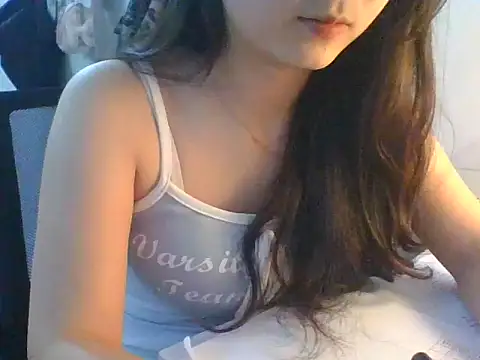 Snapshot of Linzly chatting on 10-11-25, 02:55 Linzly online show from 10-11-25, 02:55