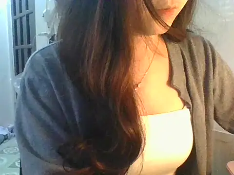 Snapshot of Linzly chatting on 11-13-25, 02:21 Linzly online show from 11-13-25, 02:21