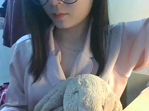 Snapshot of Linzly chatting on 11-15-25, 04:58 Linzly online show from 11-15-25, 04:58