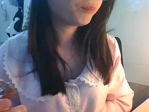 Snapshot of Linzly chatting on 11-22-25, 09:30 Linzly online show from 11-22-25, 09:30