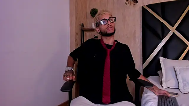 Thiagoferreti online show from 09-27-25, 03:33