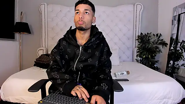 Thiagoferreti online show from 02-23-26, 03:37