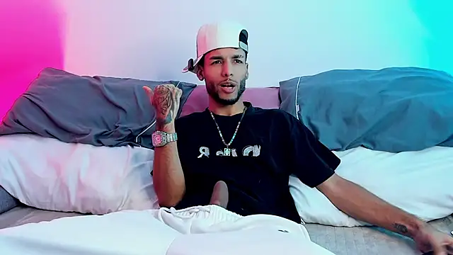 Thiagoferreti online show from 06-18-26, 04:35