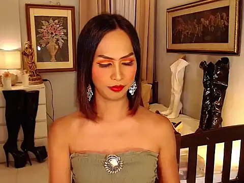 Nathalieheartt online show from 09-10-25, 11:27