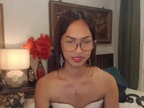 Nathalieheartt online show from 07-28-26, 03:21