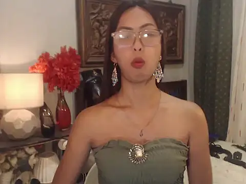 Nathalieheartt online show from 07-28-26, 10:09