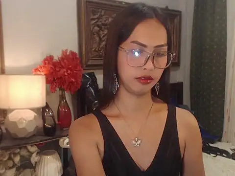 Nathalieheartt online show from 07-30-26, 01:21