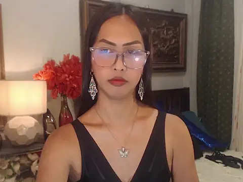 Nathalieheartt online show from 07-31-26, 12:37
