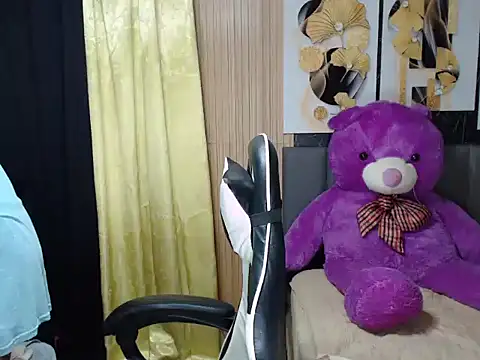 Snapshot of Raffa_ella69 chatting on 11-02-25, 08:06 Raffa ella69 online show from 11-02-25, 08:06