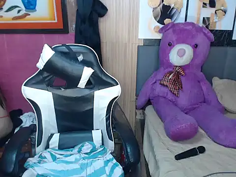 Snapshot of Raffa_ella69 chatting on 05-08-26, 07:14 Raffa ella69 online show from 05-08-26, 07:14